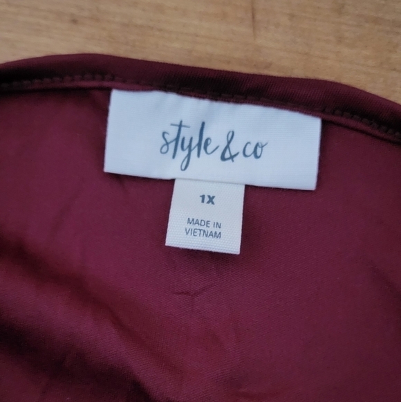 Style &Co Textured Semi Sheer Blouse with Tank Size 1X - Picture 7 of 10